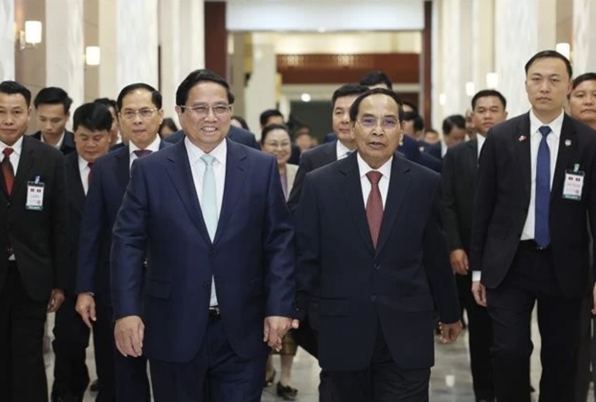 Prime Minister receives Lao State Vice President